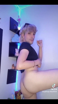 Tiktok Naked Challenge