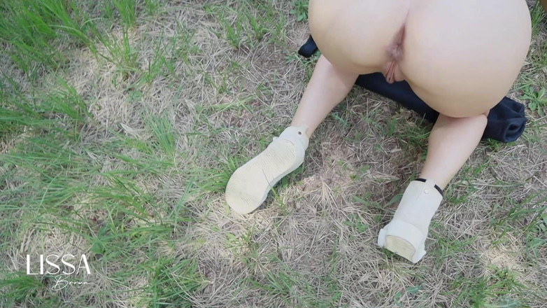 Lissa Brown: Saya haiwan kesayangan dan saya tolong tuan saya - kencing - pov