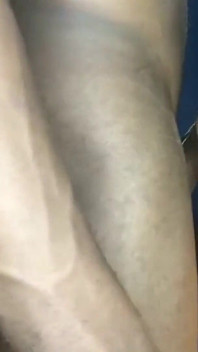 Hoodrat heeft gewoon een lul in haar mond nodig