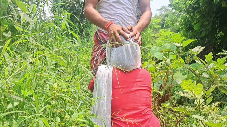 Trilokinath: Lal đóng madam làm tình trong rừng với sinh viên fubret