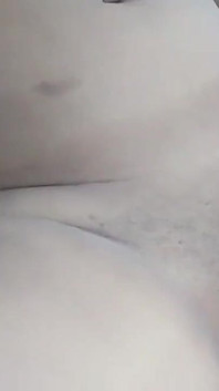 Tak jsem velmi slintal ptáka své milenky a nechal ji
