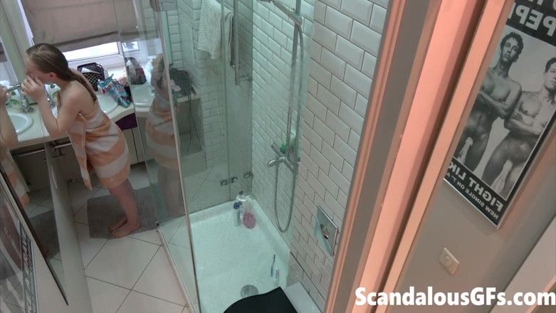 Scandalous GFs: meri kamsin garlaphrend ko shovar men nagn philmana