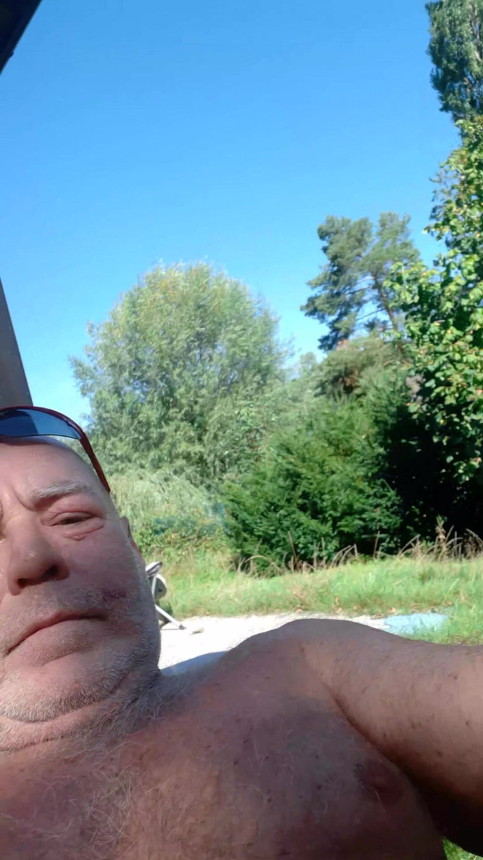 Who fucks my permanently horny anal cunt: Onanera min kåta analfitta