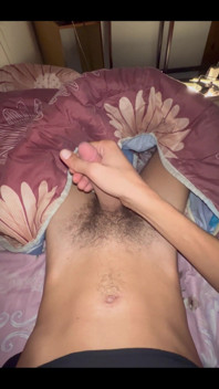 Dünner Twink Wachte Mit Einer Großen Latte Auf