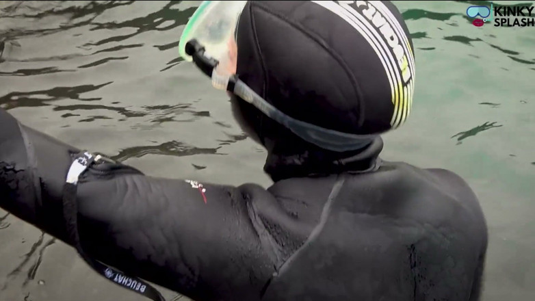 UKCuteGirl Lucy Lauren: Dive Mask Tease - Stroke to My Underwater Eyes