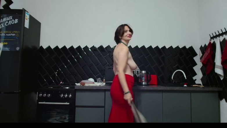 ANGELA_LADY: Un pompino e le tette cadenti della miLF- è delizioso.