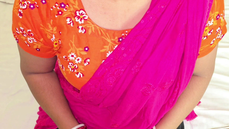 sweetpriya01: Nová pracující dívka šuká v domě