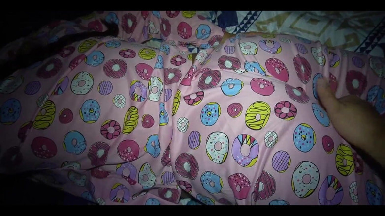 Anny Kitty: Ma douce belle-nièce a voulu que je lui rende visite...