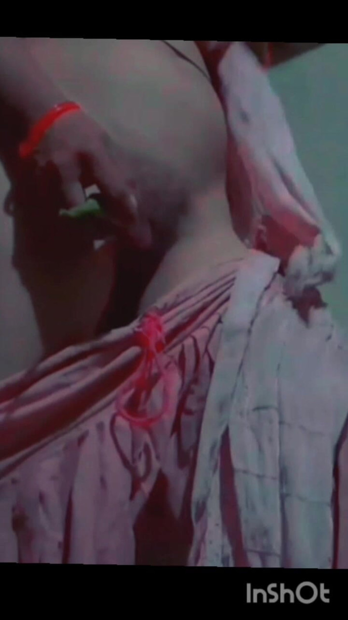 TricolorMusic3: とても素敵な独身女性で、セックスにとてもワクワクしています。