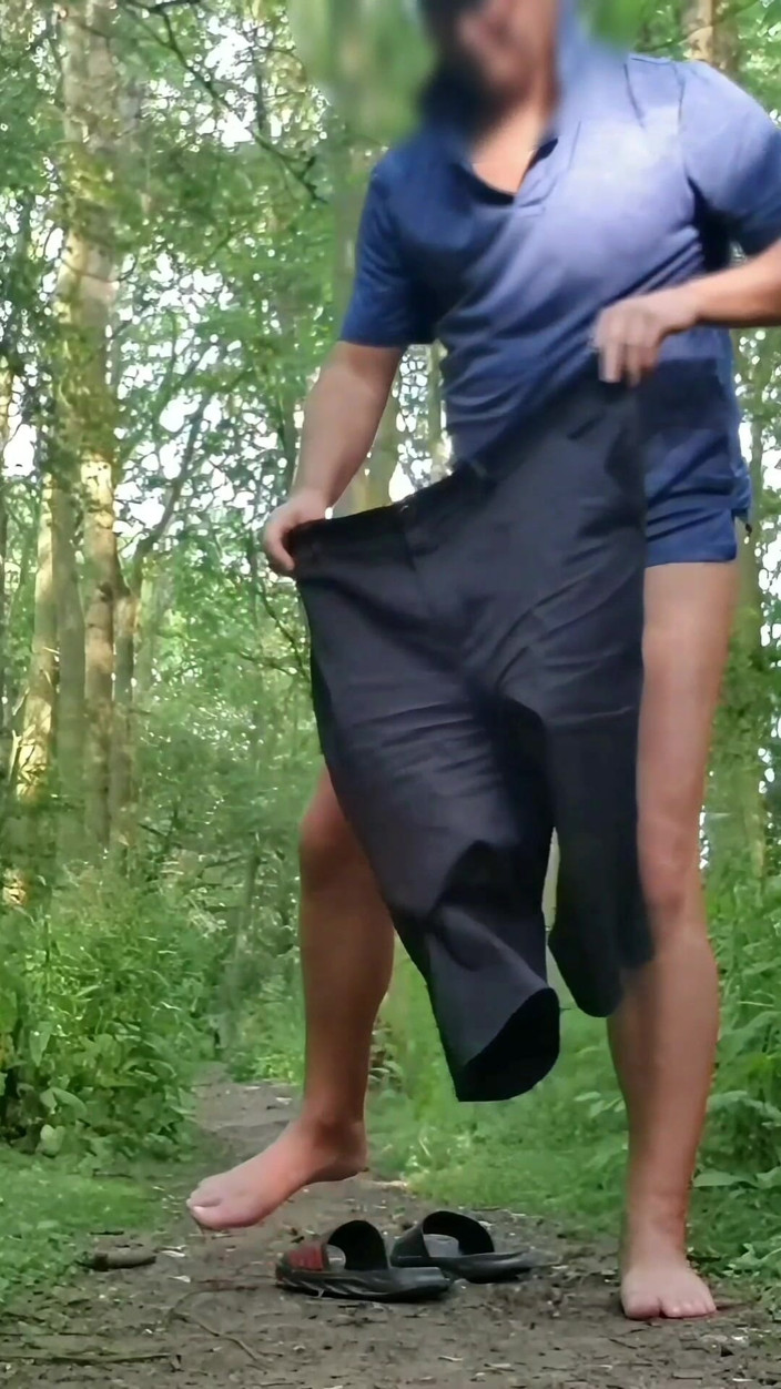 MaleModel: Fully Naked Walk in a Forest