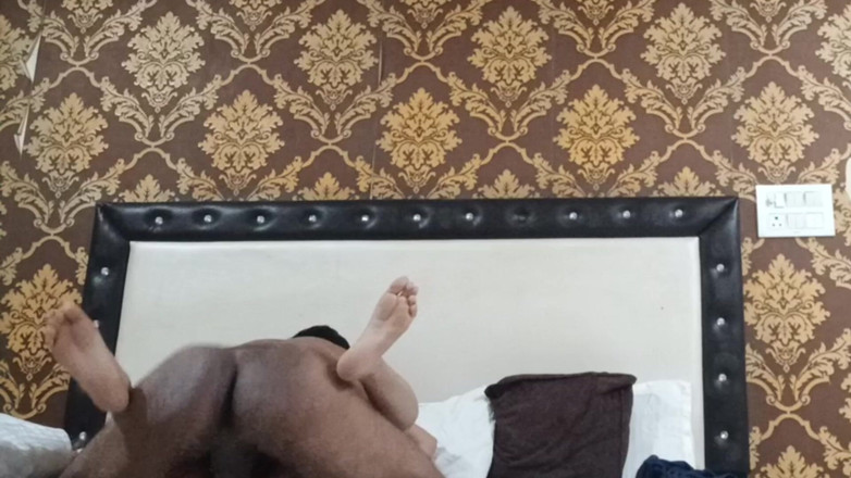 Manguru: Desi Bhabi Ko Hotel Me Choda