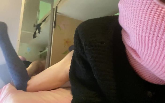 Ses_van: Femboy trẻ trung banh mông với một dương vật giả...