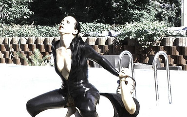 Lydia Privat: Seks dalam pakaian kucing lateks