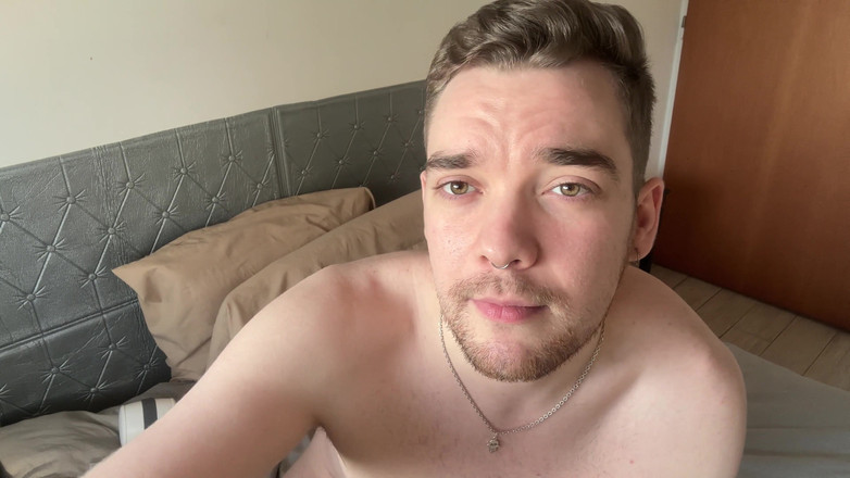 Arg Boys: Pieprzyłem moją dziurę, aż eksplodowałem ogromnym ładunkiem zabawką