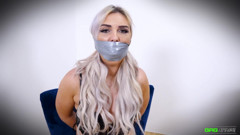 Gag Attack: Roxee - rekaman PVC disumpal
