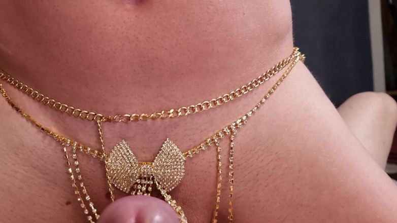 Horny Johny: La femboy cavalca il cazzo del suo ragazzo e si...