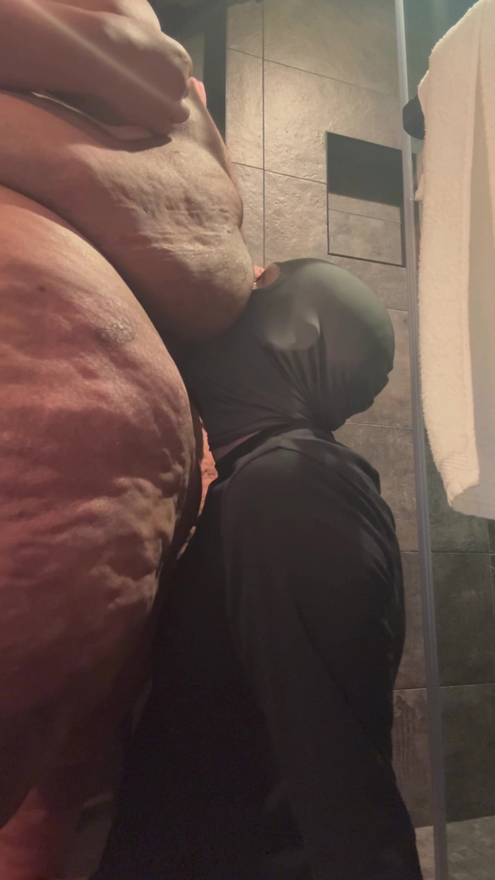 Fat Chub Booty: Using a Sub White Boy!