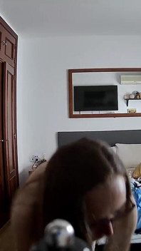 Vistiendome Despues De Que Me Follen Duro