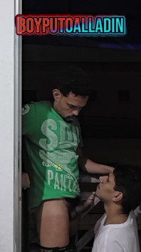 O Macho Colocou a Rola Na Minha Boca Ate O Talo