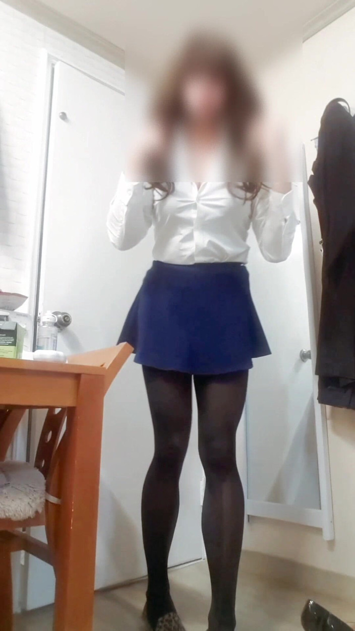 Harin: A Naughty College Girl with Big Tits Cut off Her...