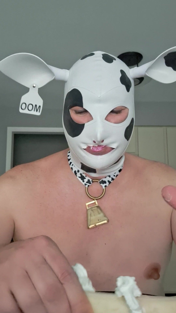 Victoria Lecherri: Hambrienta Y Hambrienta Vaca!