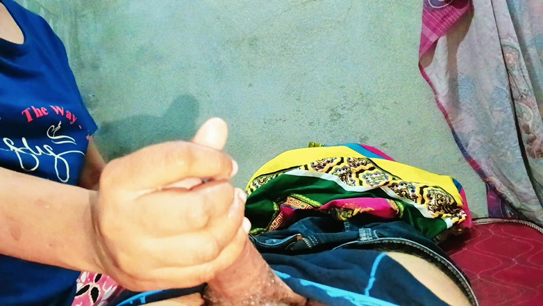 Sexy_girl_nehu: J’ai libéré ma crème dans la chatte étroite d’une bhabhi indienne...