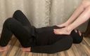 Niki studio: I Use a Footstool Slave to Relax My Feet