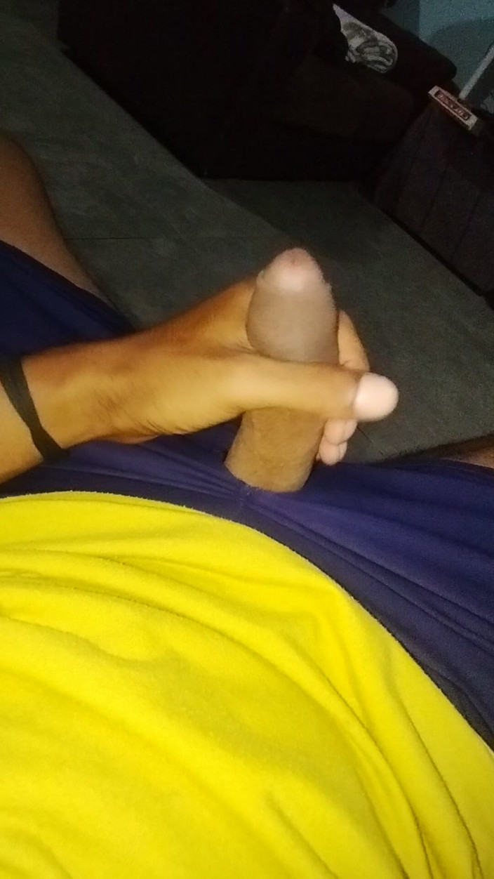 AlexAlejandro13: 나는 소파에서 휴식 모드로 전환했다