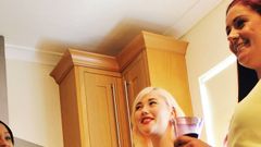 Red Heaven Media: #2 - パート1を見るように説得