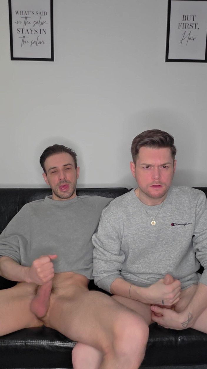 Twotwinkhusbands: Hung Uncut Brotosh Lads Side by Side Masturbation