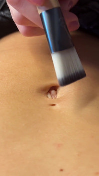 POV: Mars Solo's Belly Button Orgasm and Exploration with Slutty Sarah
