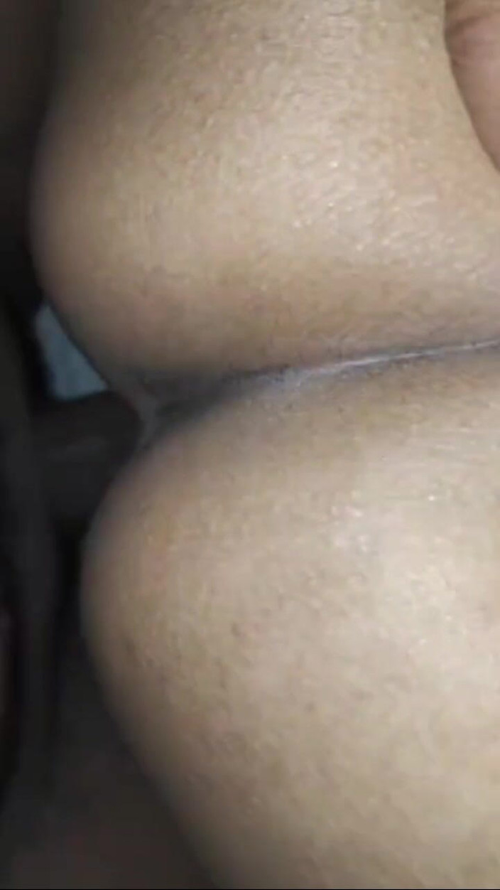 Anglel_Mio: Meisje met grote borsten en zijn vriend 1ste seks op zijn...