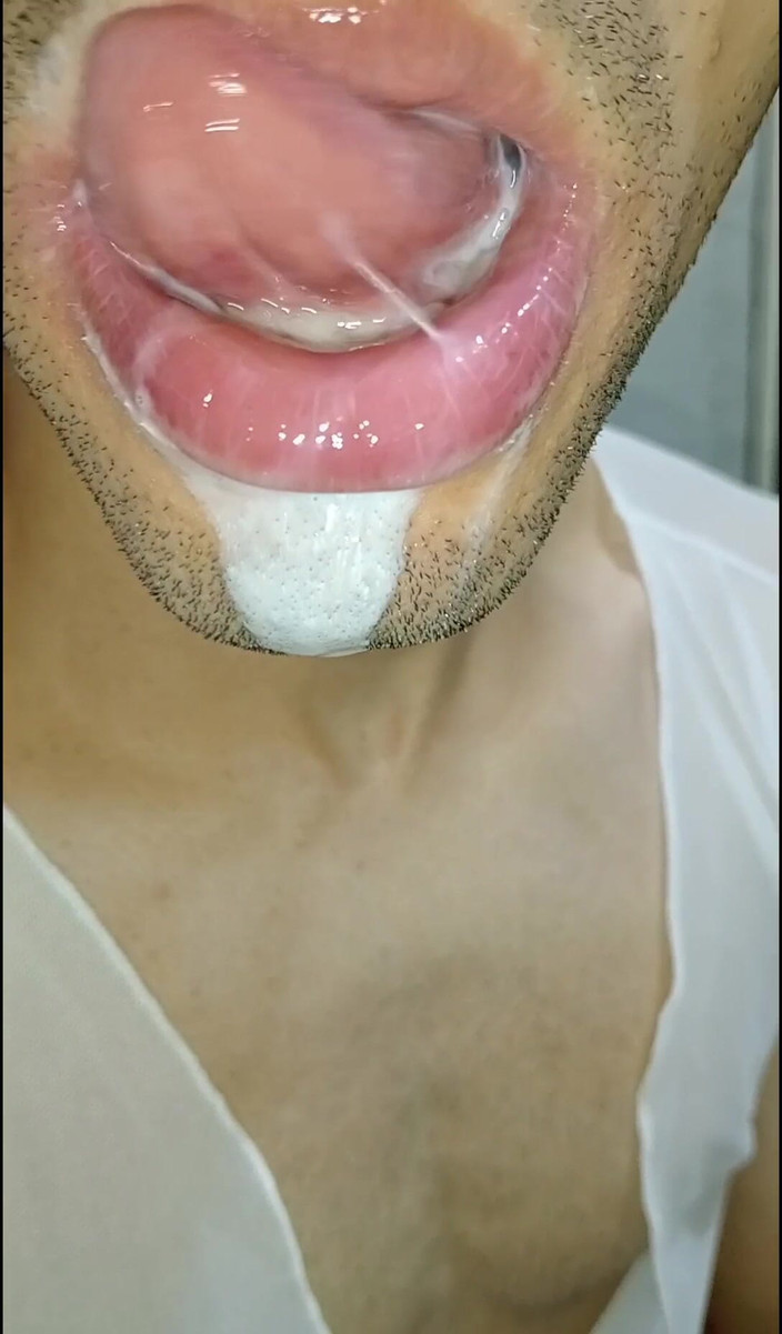 Rey rey: Lingua lunga, lingua, voglio sperma in bocca, fitness sottomesso, gay