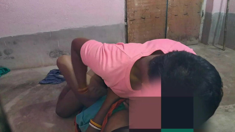 Trilokinath: 오늘 밤 포포호멘의 좋은 일과 함께하는 힌디어 미시 아줌마