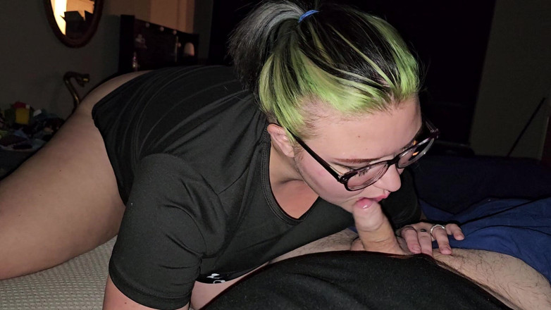 Funhousewife69: Kucyk chwytanie sex oralny