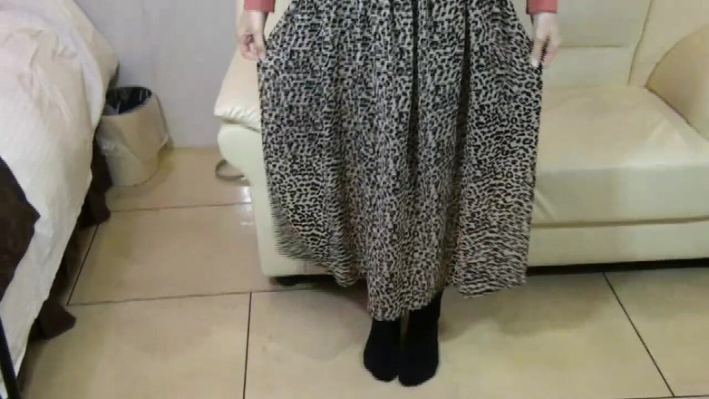 tomometal65: En mycket fin skönhet kommer