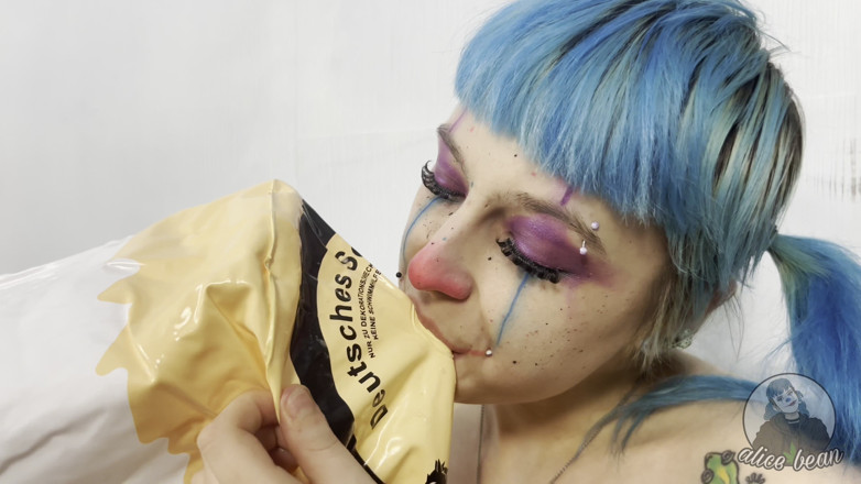 Alice Bean: Kemurungan gergasi bahagian 2