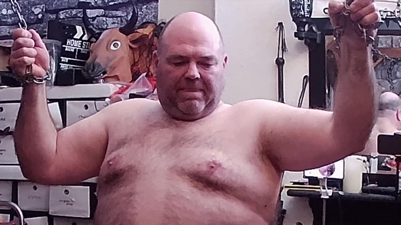 Aaexperinces trans: Część 2: Lanista Bear &amp; Domina Satana bierze Stephanie_nicole tv w lochu