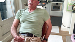 TJenner: Honění v kuchyni. Intenzivní orgasmus