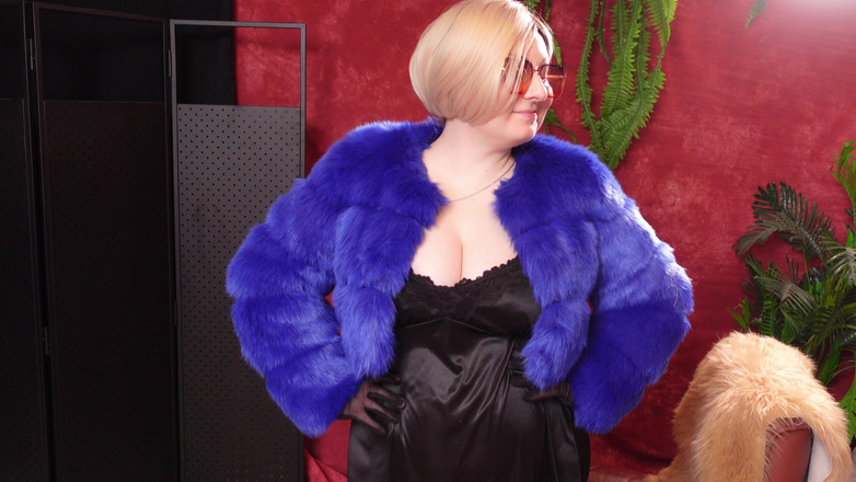Arya Grander: My Hot Fur Coat Collection - Część 1 - Fetysz MILF Arya Grander