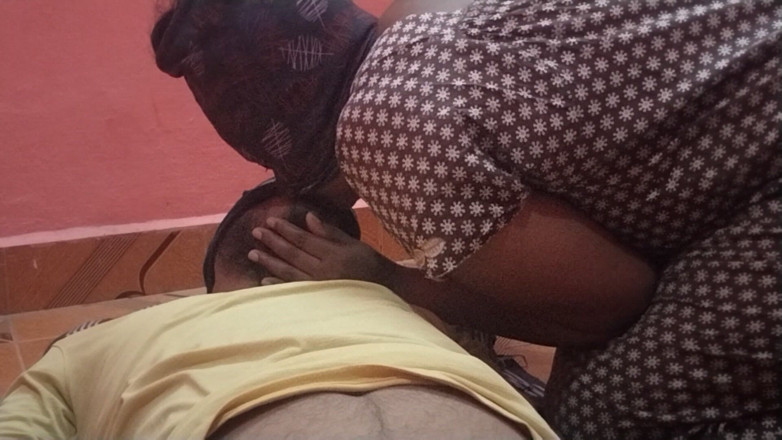 Benita sweety: Sesso bollente a pecorina e sul retro