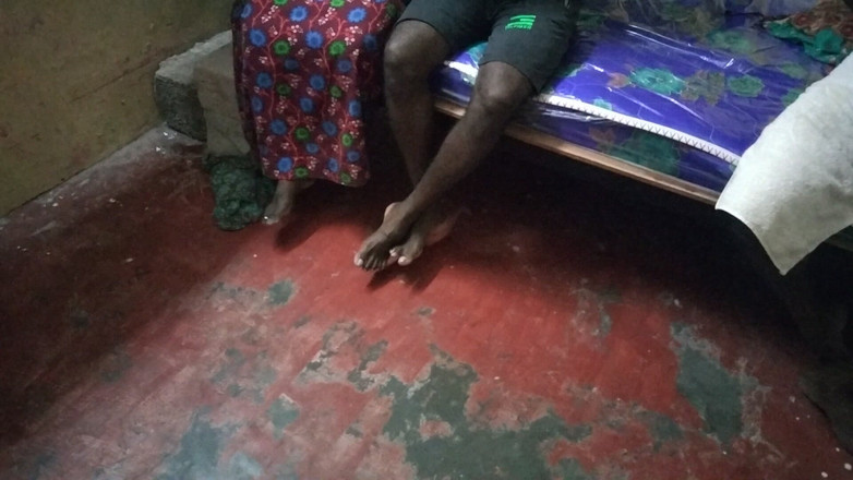 Tamil lesbian: Bercakap Kotor Selepas Seks