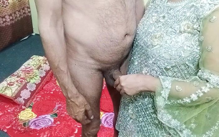HotQueenPk: Indische desi, heiße bhabhi, rief draußen ihren schwager an und...