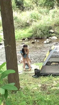 Video av garvning skönheter utomhus Tagen av Campingchef