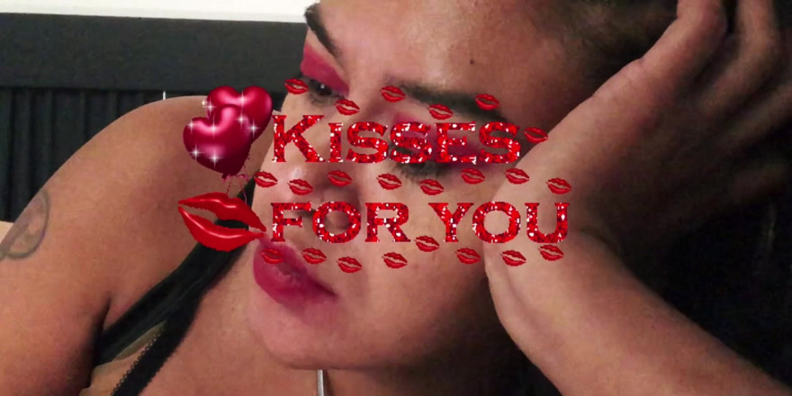 ToXxXiicBarbiie: Xhamsterlive: Kisses for You From Barbiie