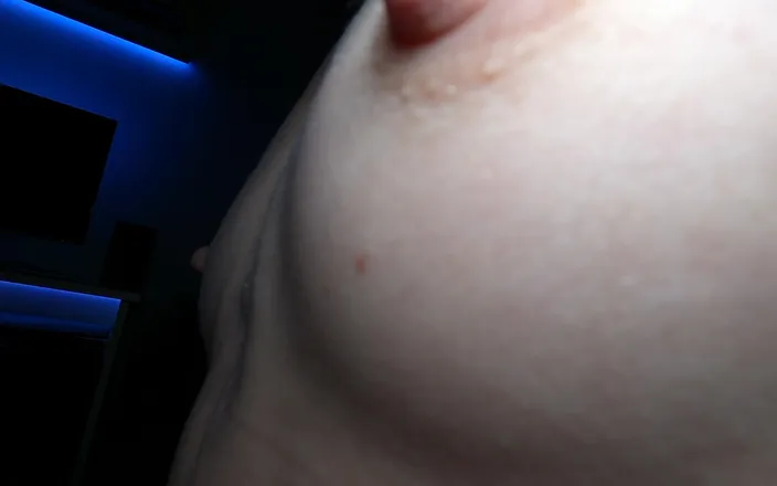 Tiny Teena: Close-up Masturbation, tight Body Worship