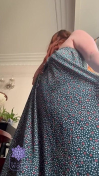 Cur mare aplaudă în Sundress