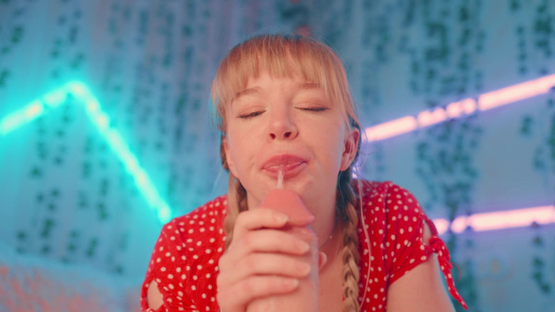 Jolie Lyon: 你对我的阴户来说太大了，继子