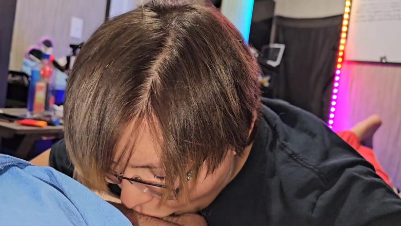 Funhousewife69: Pompino in cam