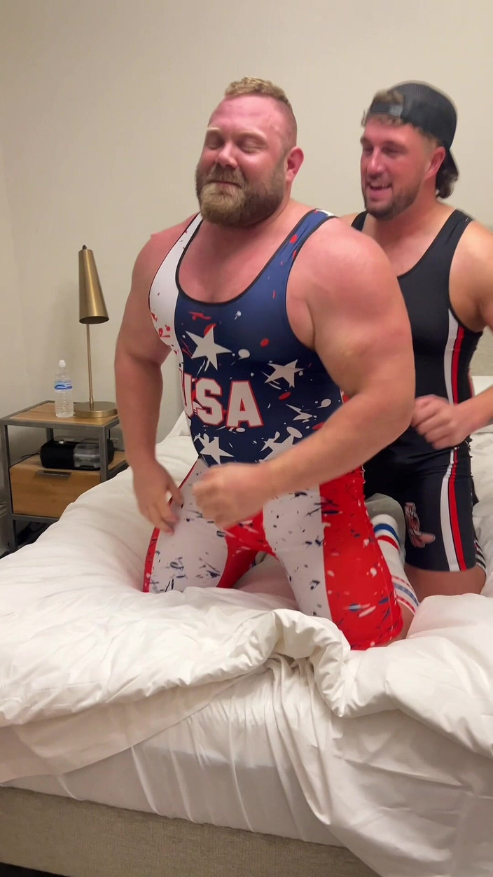 Only Owain: Spocone zapasy